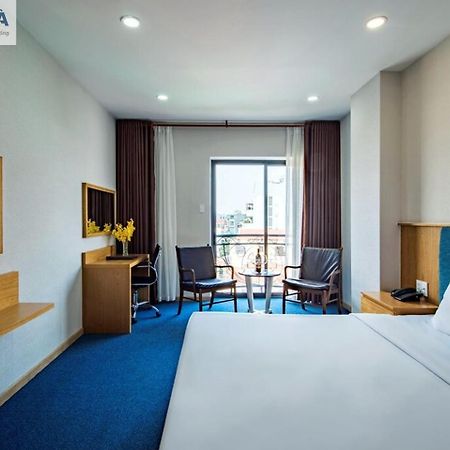 Viet Ha Hotel Thành Pho Ho Chí Minh Esterno foto