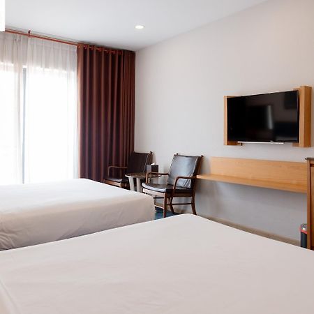 Viet Ha Hotel Thành Pho Ho Chí Minh Esterno foto