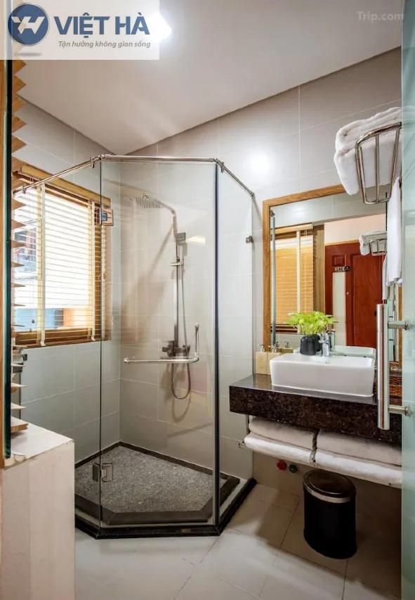Viet Ha Hotel Thành Pho Ho Chí Minh Esterno foto